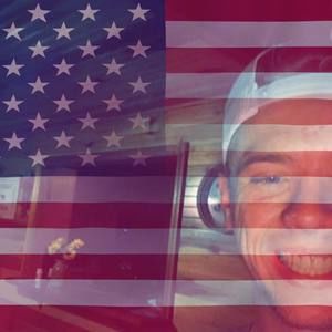 Meet your Posher, Derek